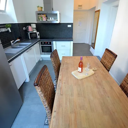Greenville Apartment *